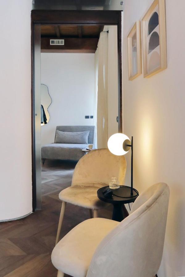 Ych Elegant Flat With Terrace To Trastevere Rom
